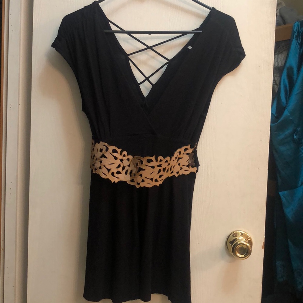 Guess black plunging neckline line cross cross